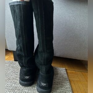 UGG Boots SIZE 8
